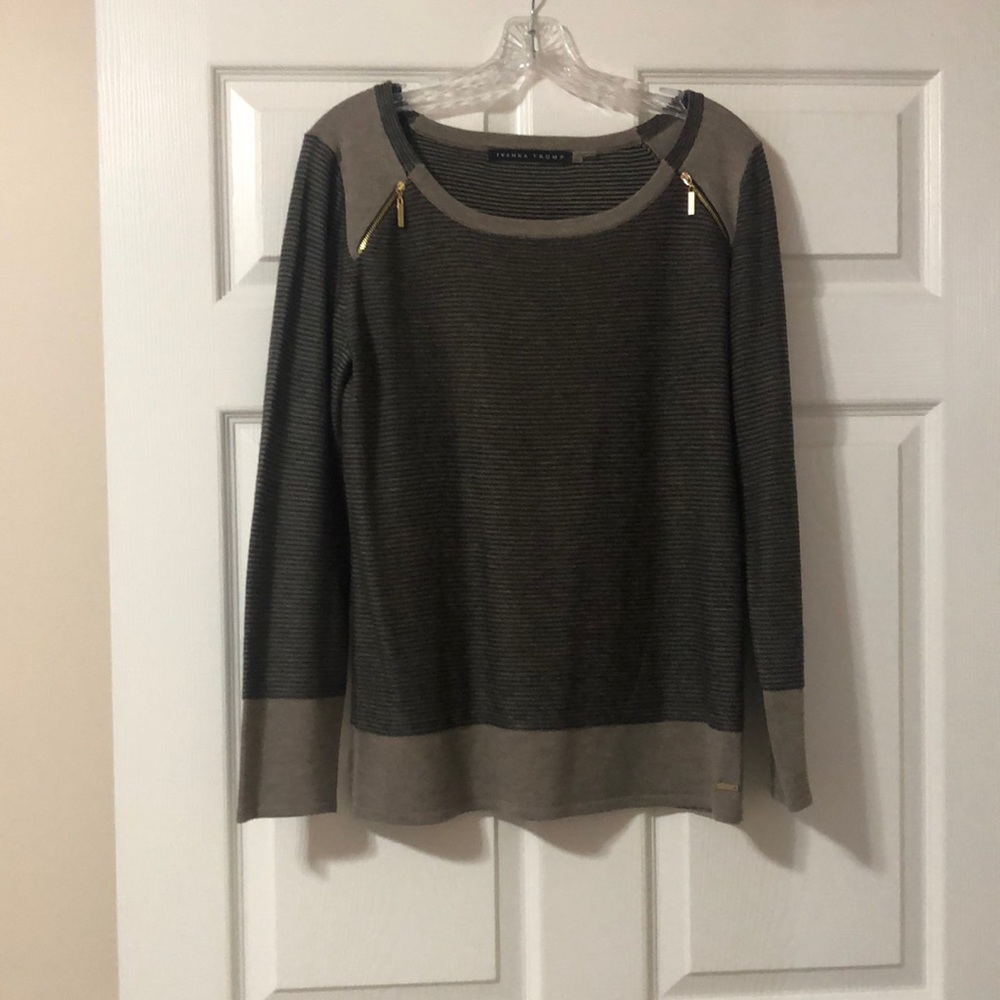 Ivanka Trump brown striped shirt size M